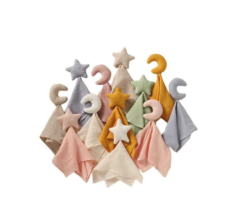 Cozy Moon & Star Comforter β Perfect for Sweet Snuggles!